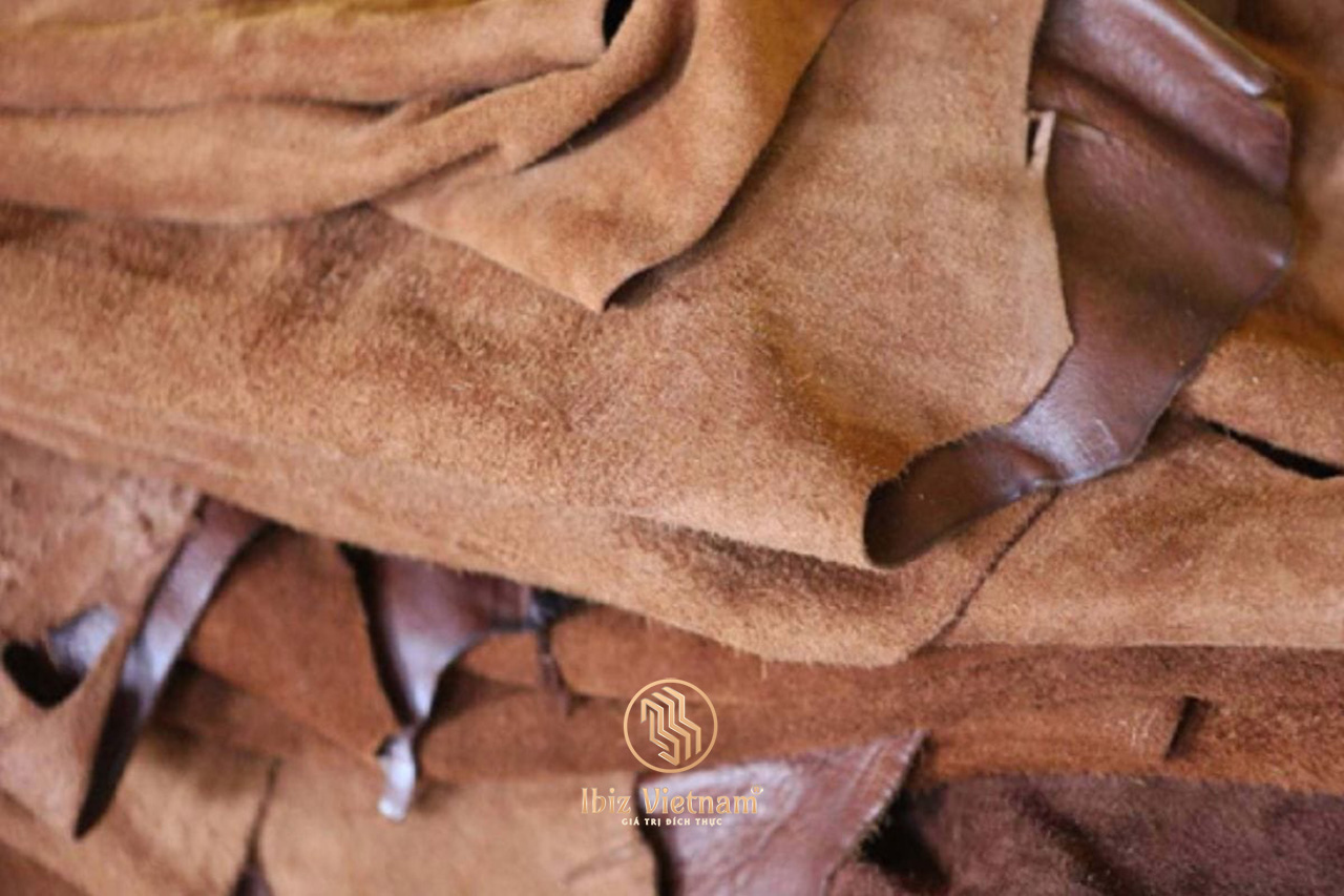 nên dùng da bò hay microfiber
