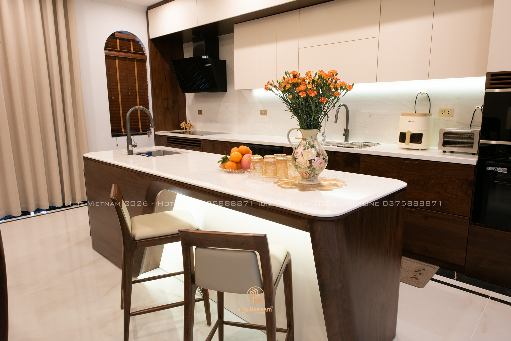 Dự án thi công nhà phố gỗ óc chó công trình tại Bắc Ninh